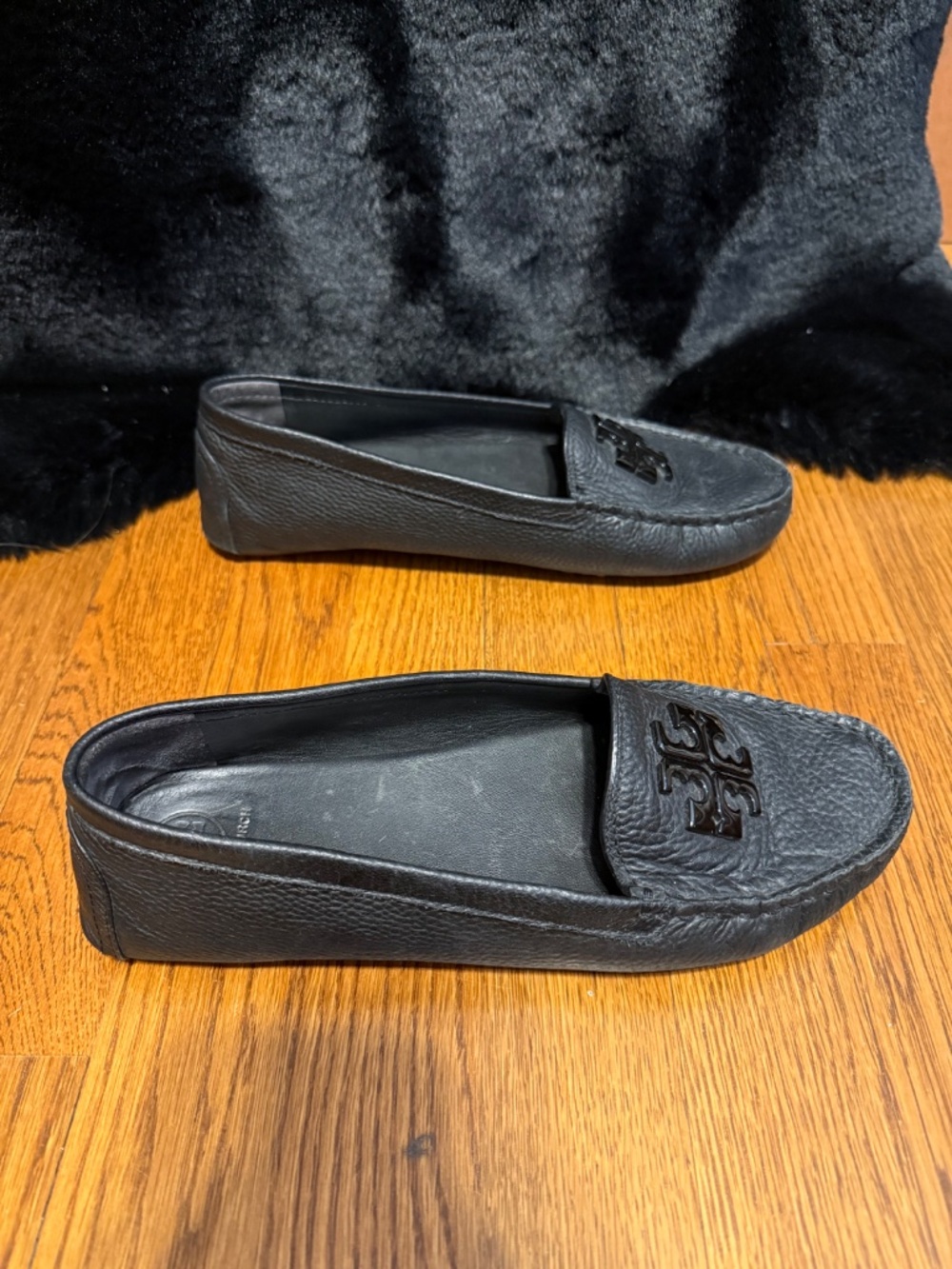 Tory Burch black Lowell driving shoes - Picture 3 of 7